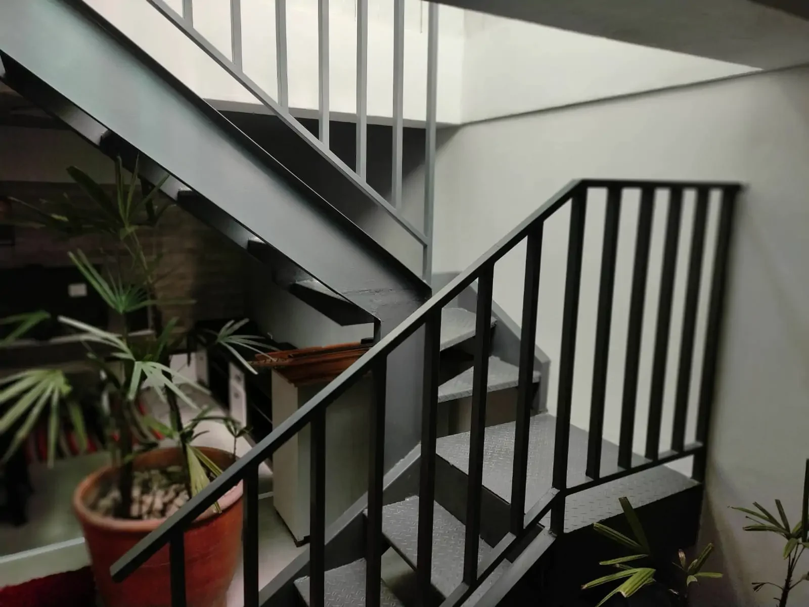 Escada Metálica Residencial Preto Fosco Fabricacao de Escadas Metalicas Residenciais e Industriais com Corrimao1