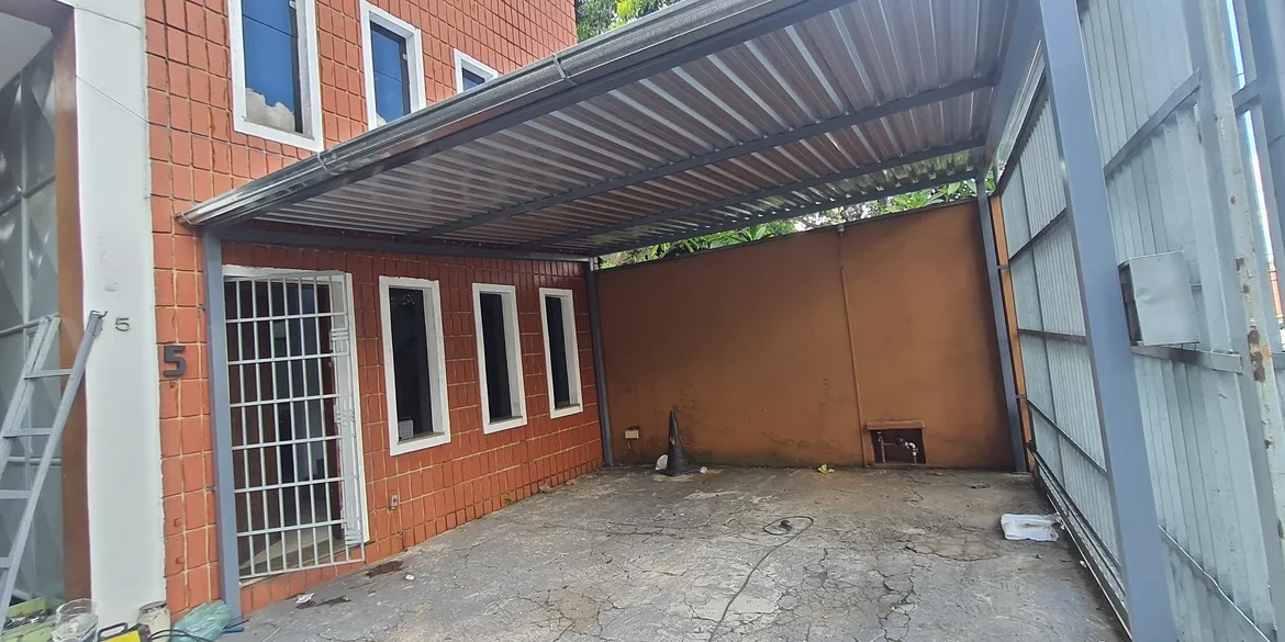 serviço de serralheria no Parque Primavera, Guarulhos - Cobertura Metálica para garagem fabricada pela serralheria solo brasileiro 